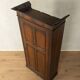 Cabinet en chêne ancien avec panneaux à caissons, vers 1900