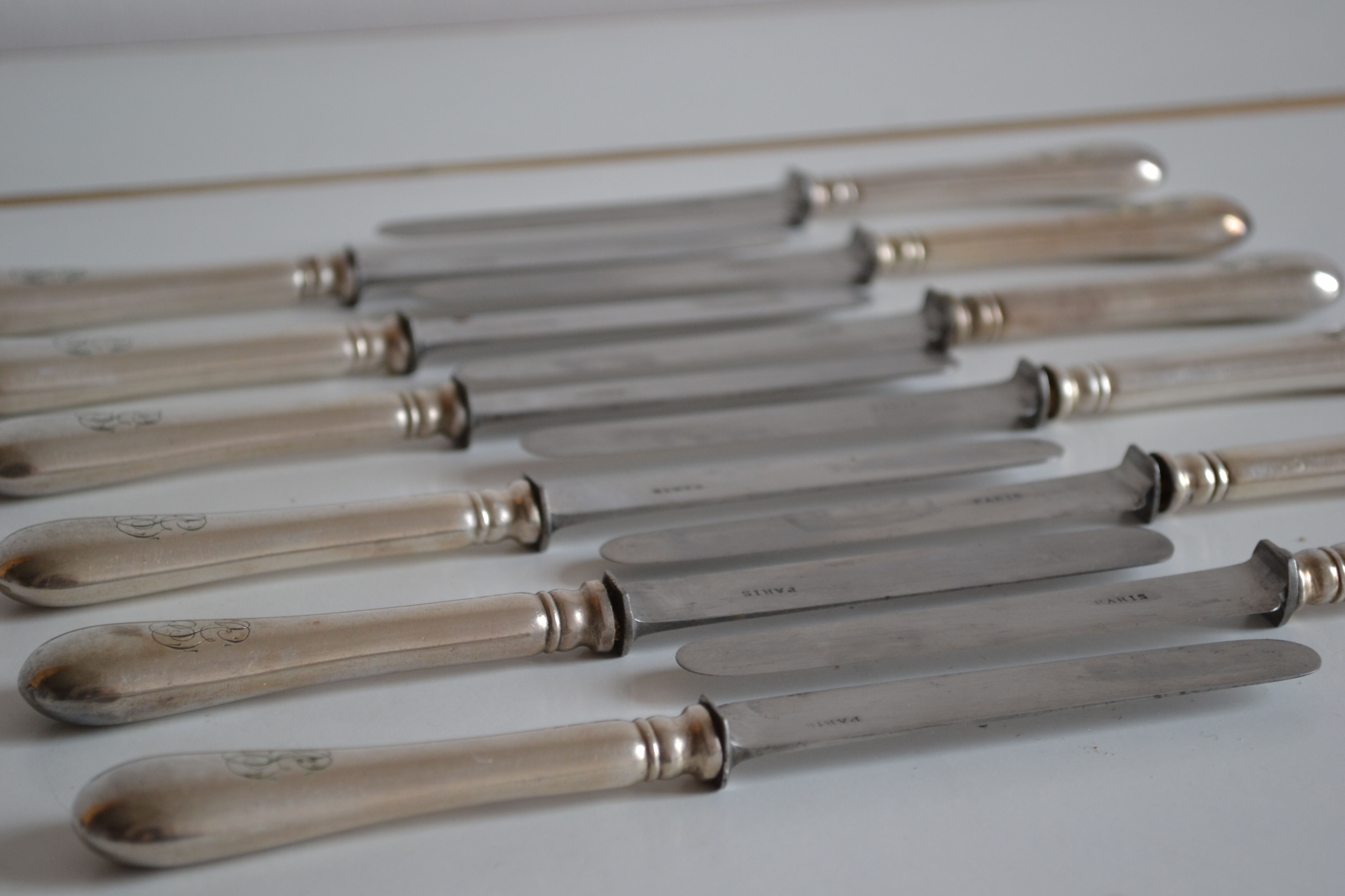 12 dessert knives old metal silver monogram