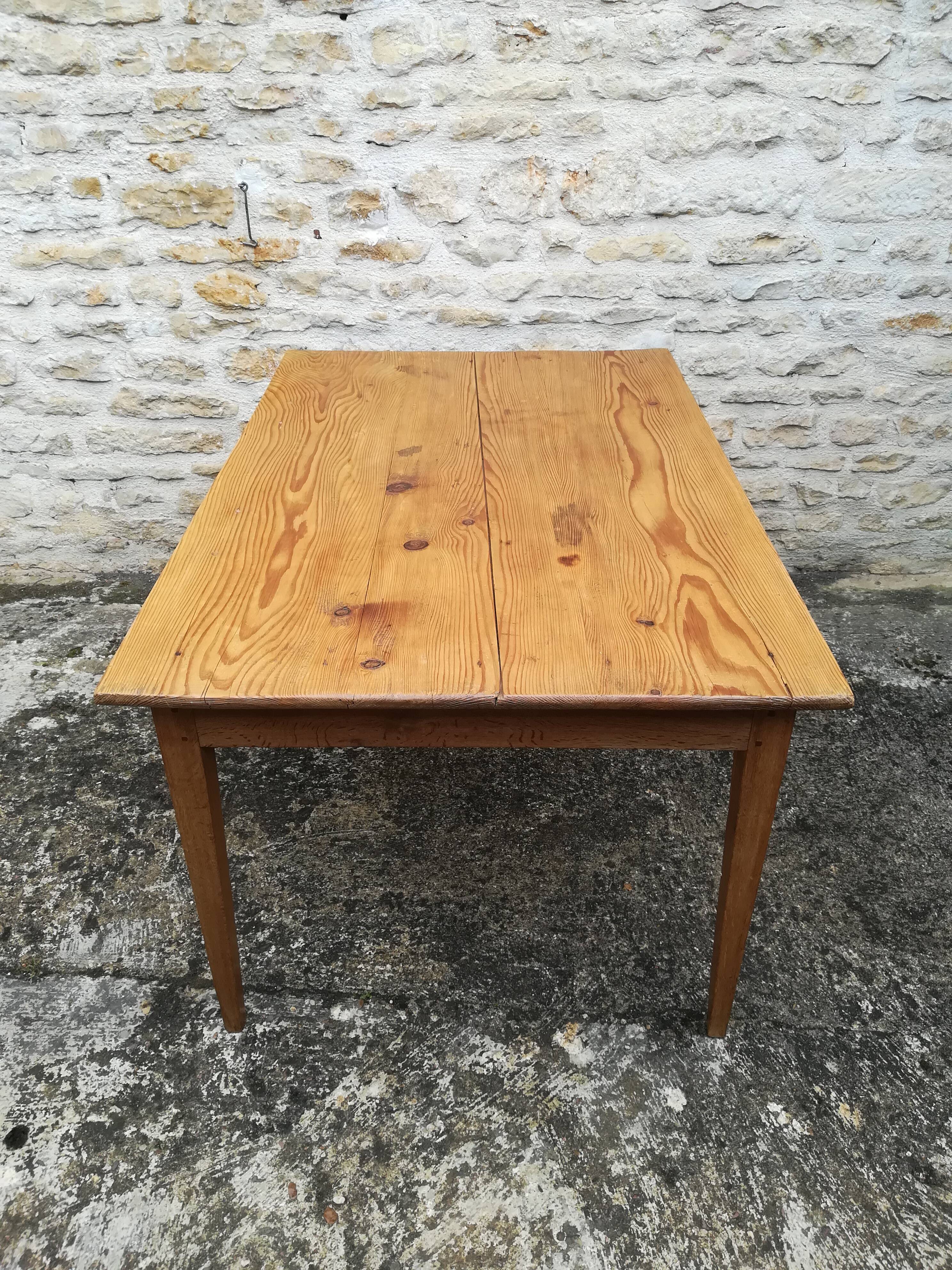 Farm table