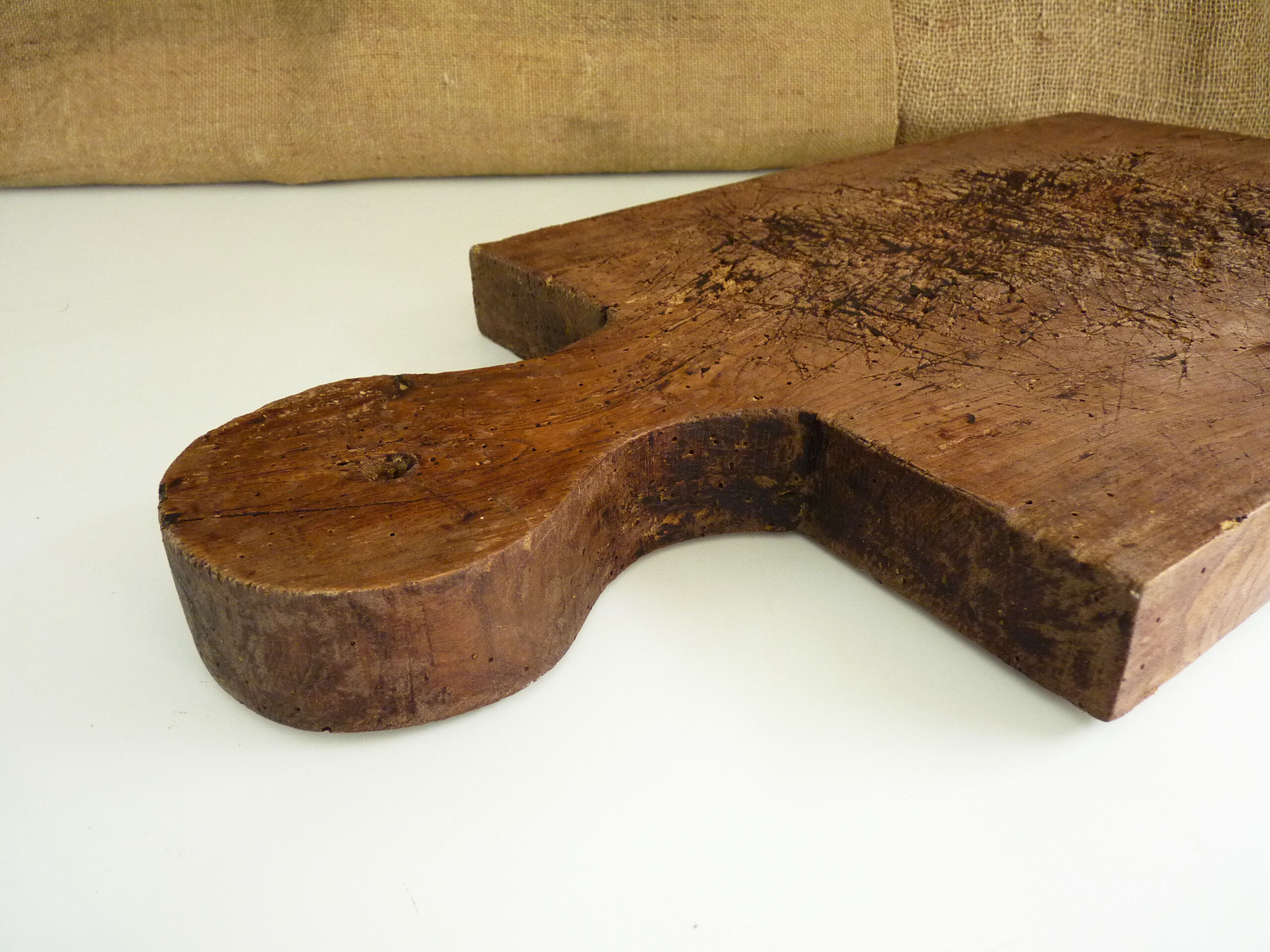 Cutting board, wooden cutting log
