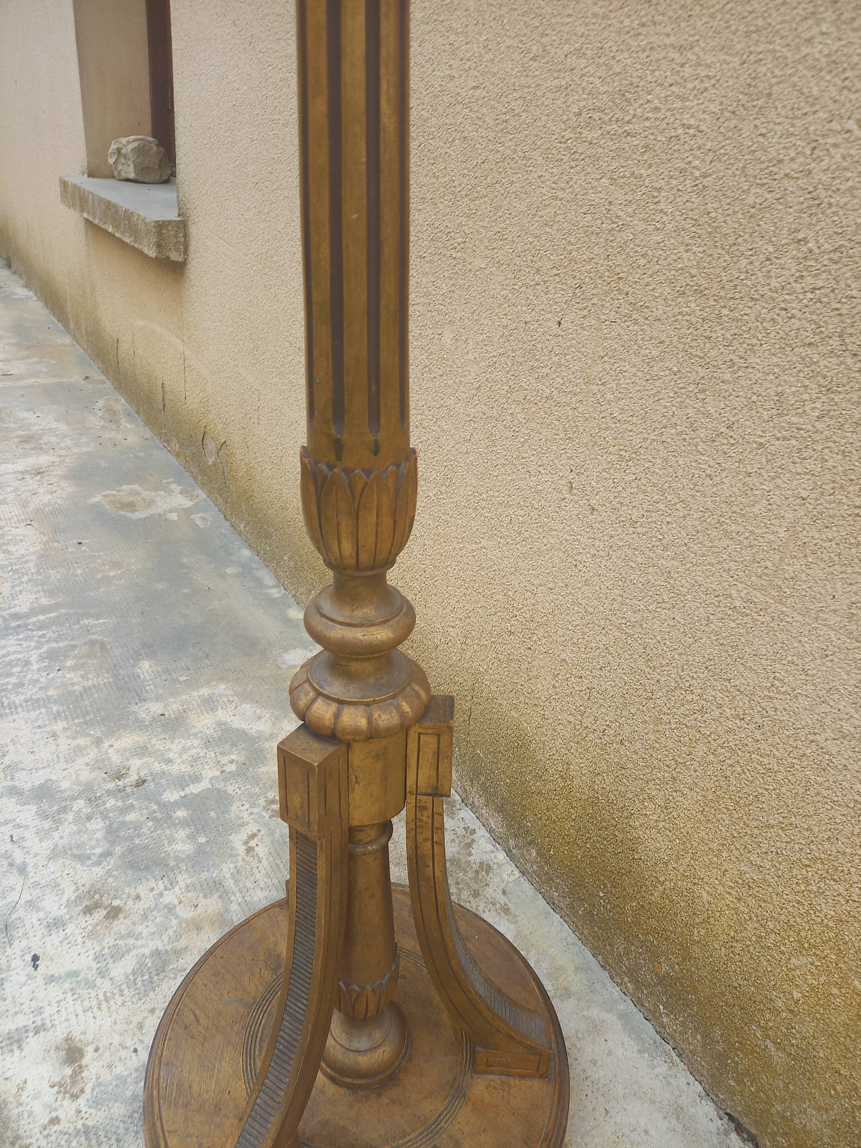 Floor lamp foot in gilded wood