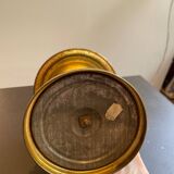 Support for metal and porcelain oil lamp