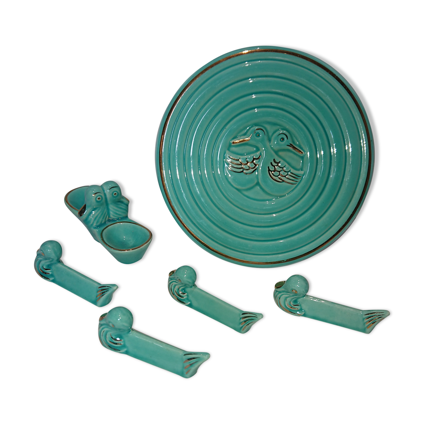 Tablemat, salt shaker and 5 knife holders set