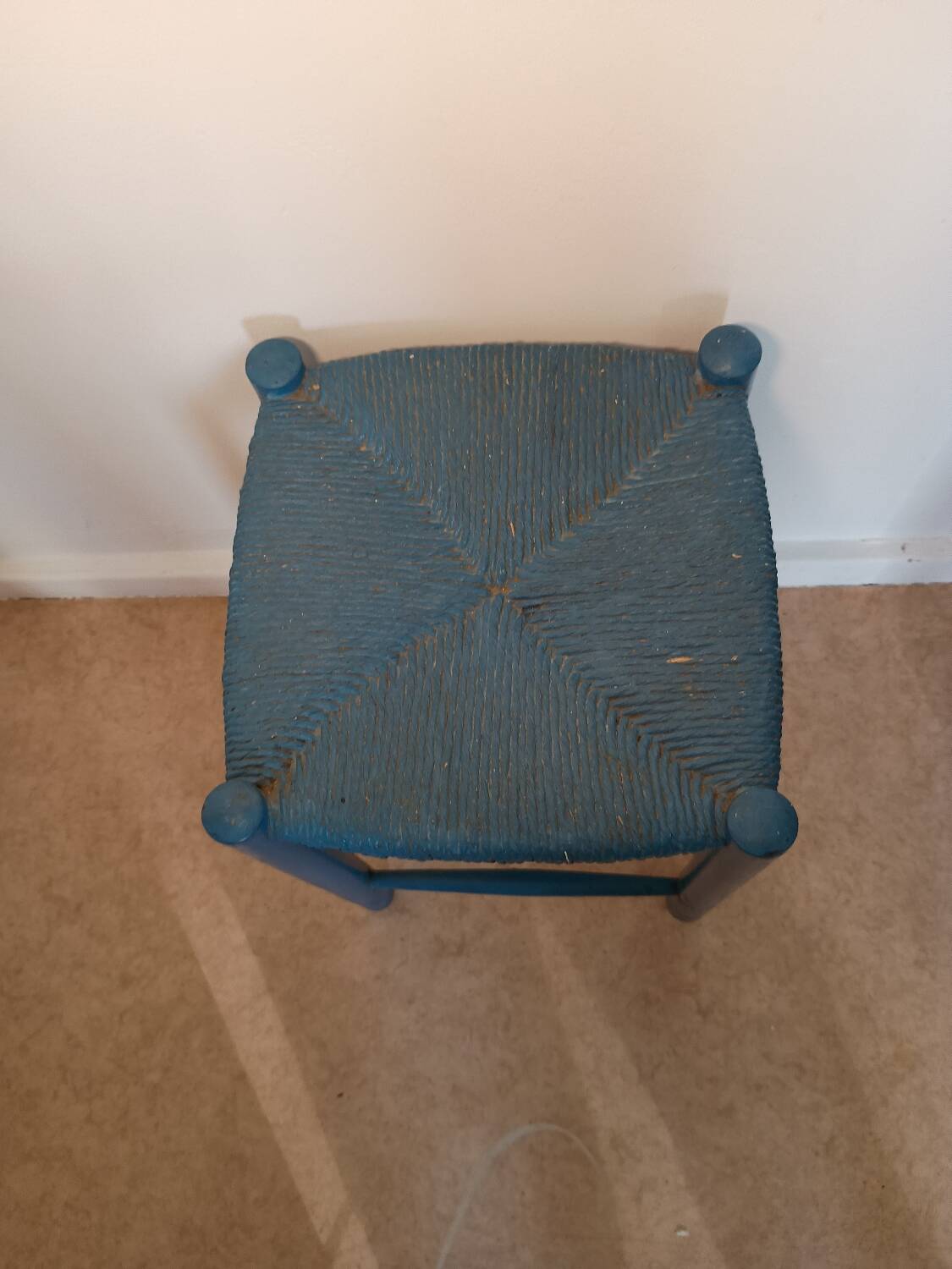 Farm stool