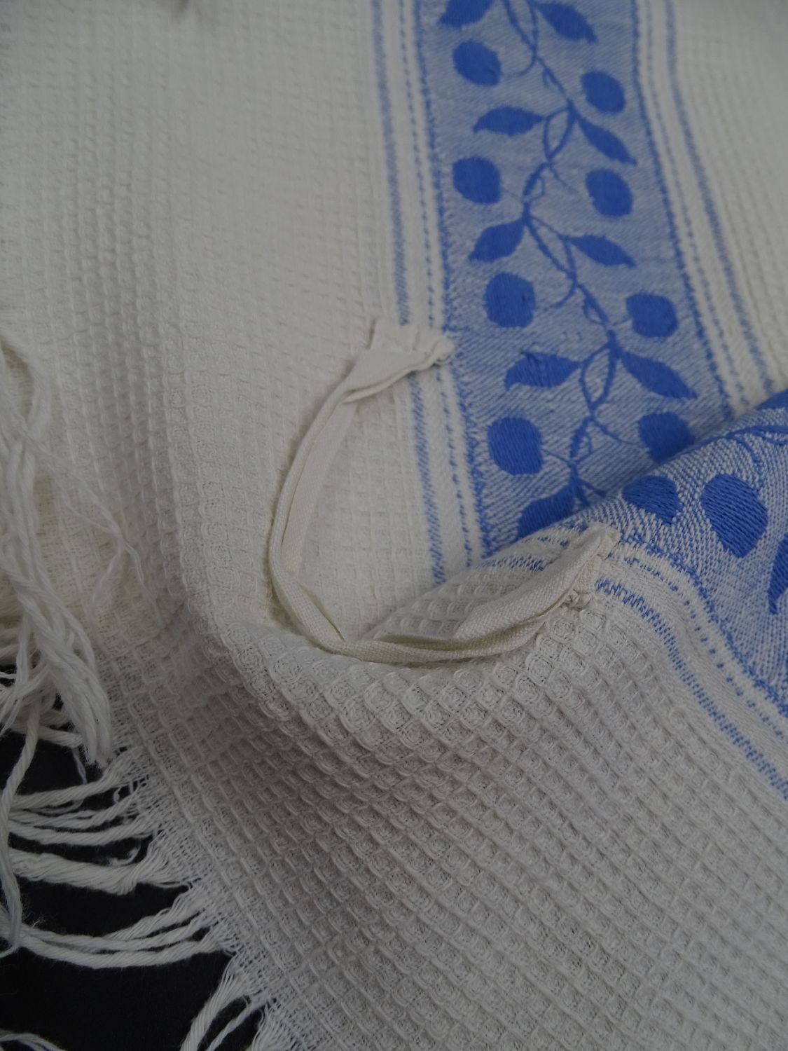 Lot of 2 old and cotton tea towels - Pretty blue friezes - Franges - Circa 1920-1930