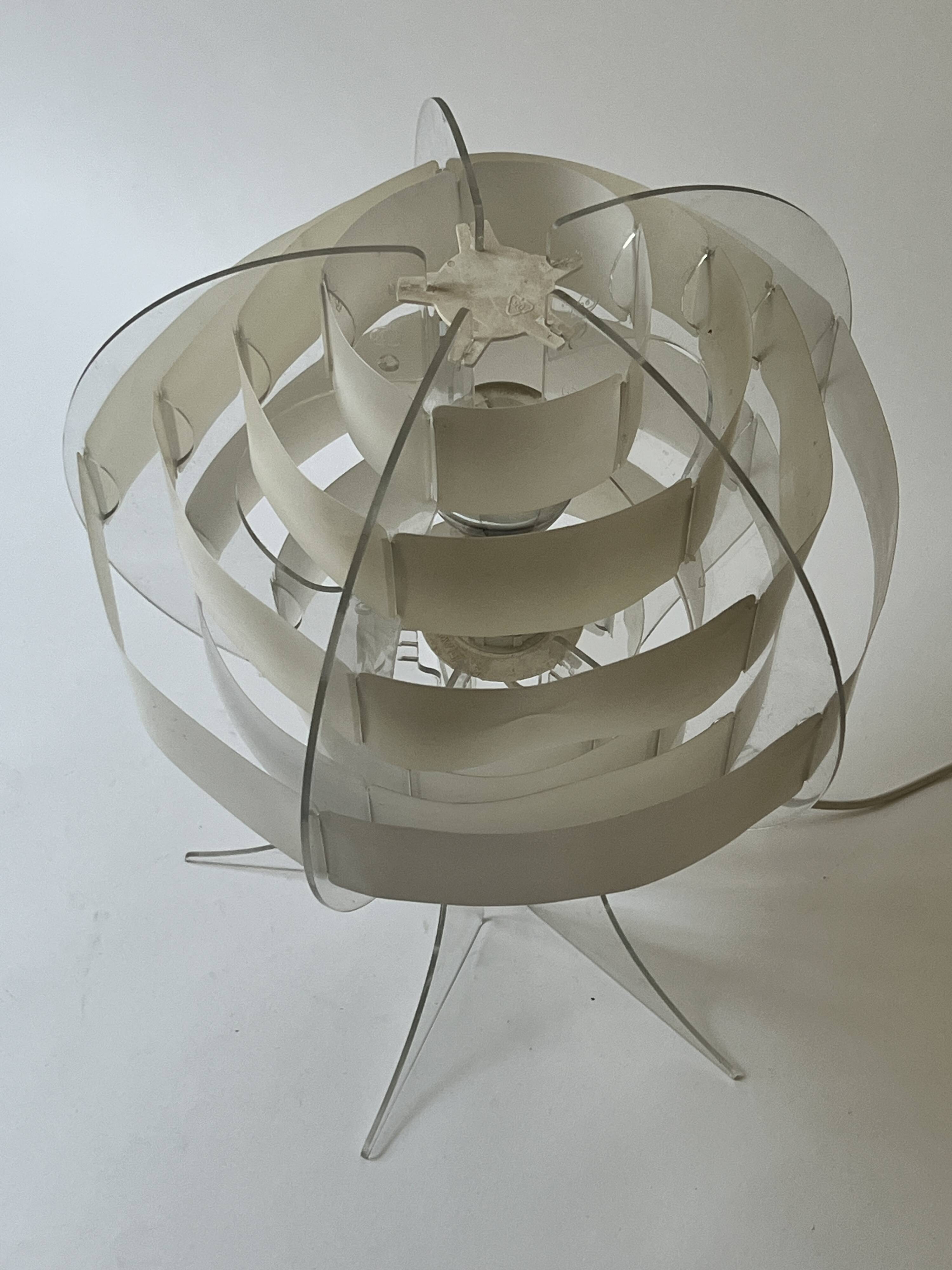 Lampe de table en plexiglas par L.BRYLLE & P.JACOBSEN, Danemark design 1960