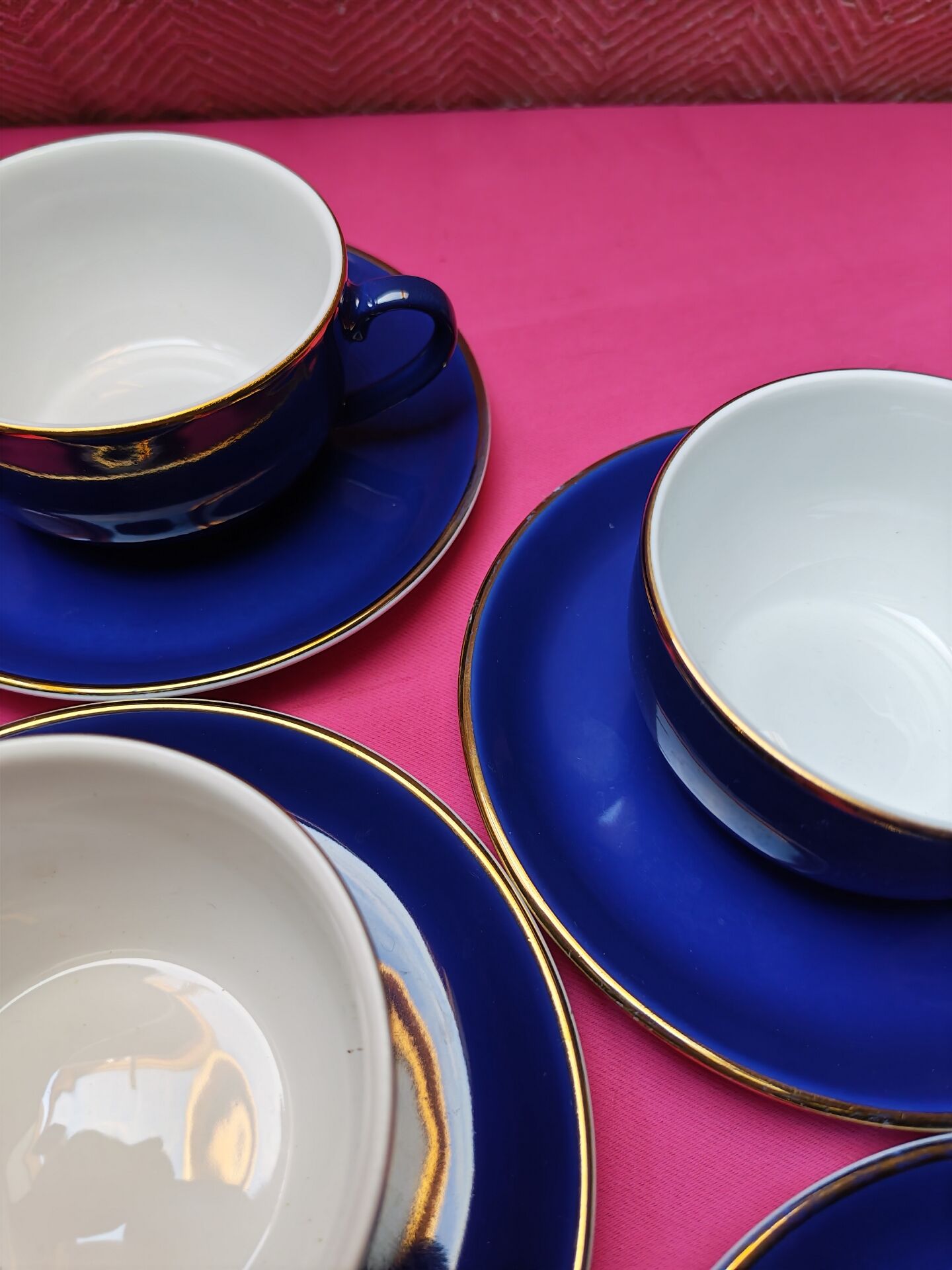 Service of 6 cups and saucers in cobalt blue with gold trim - Mitterteich