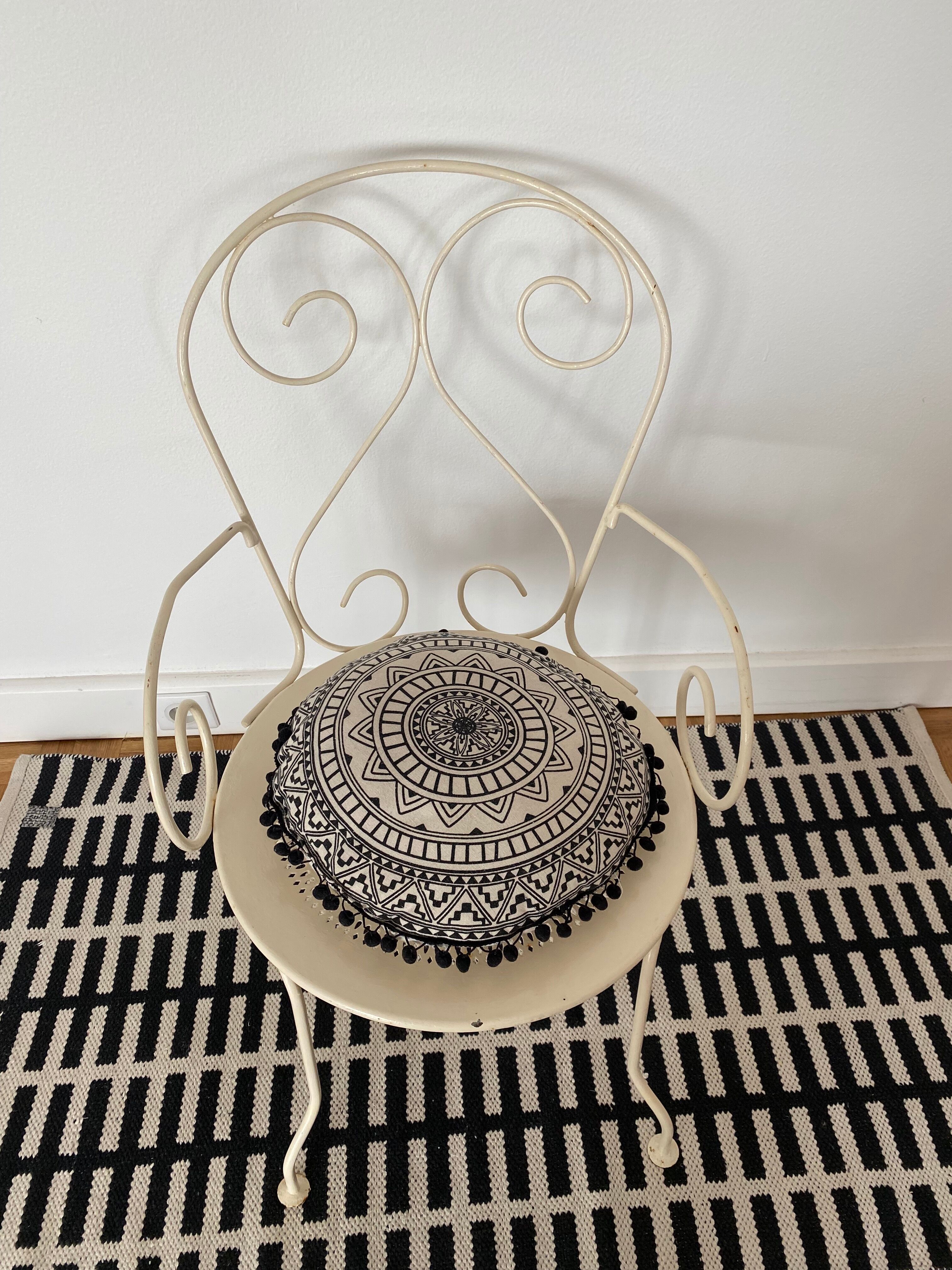 Wrought iron garden armchair Montmartre style