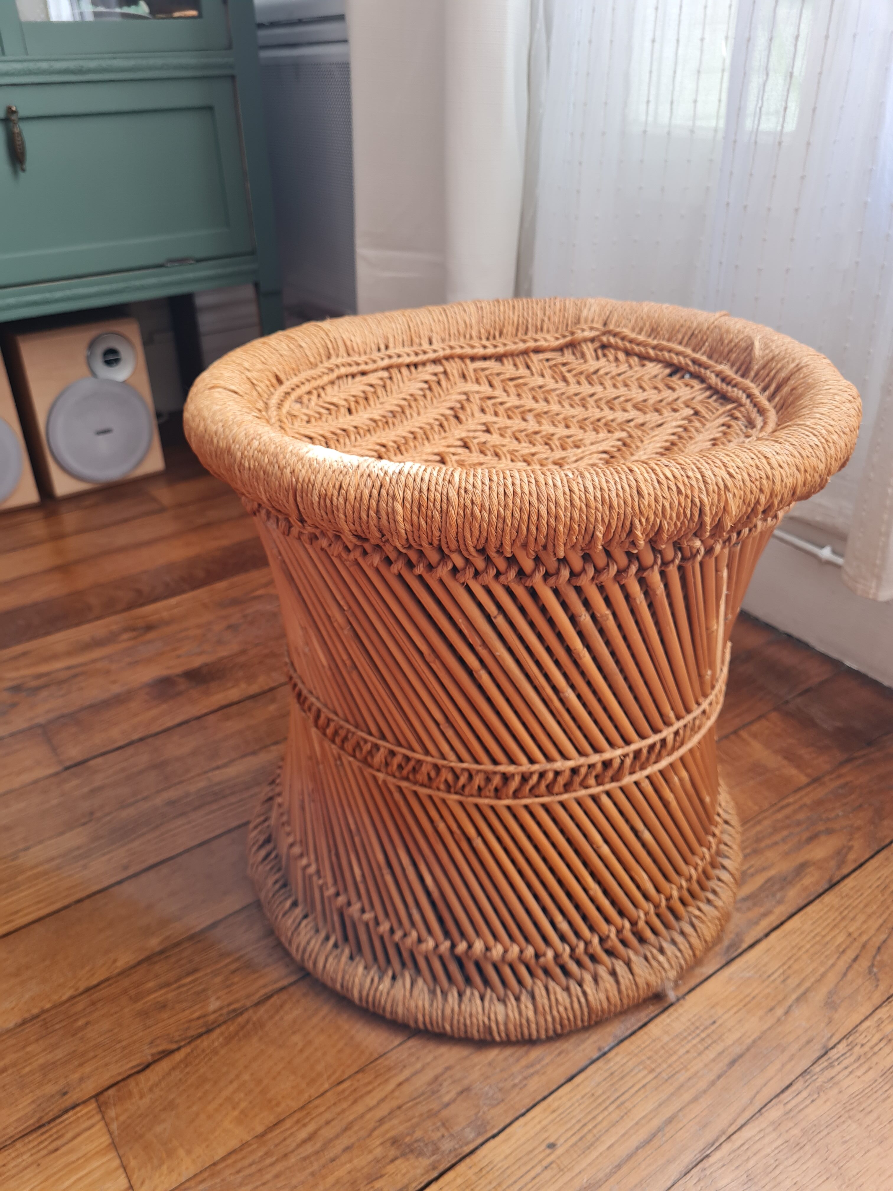 Vintage wicker pouf