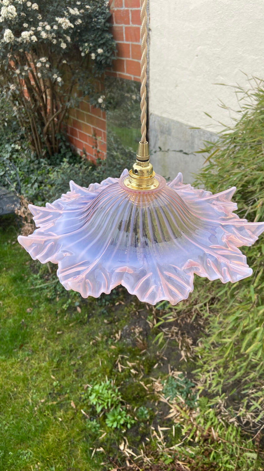 Vintage flower pendant lamp in pink glass