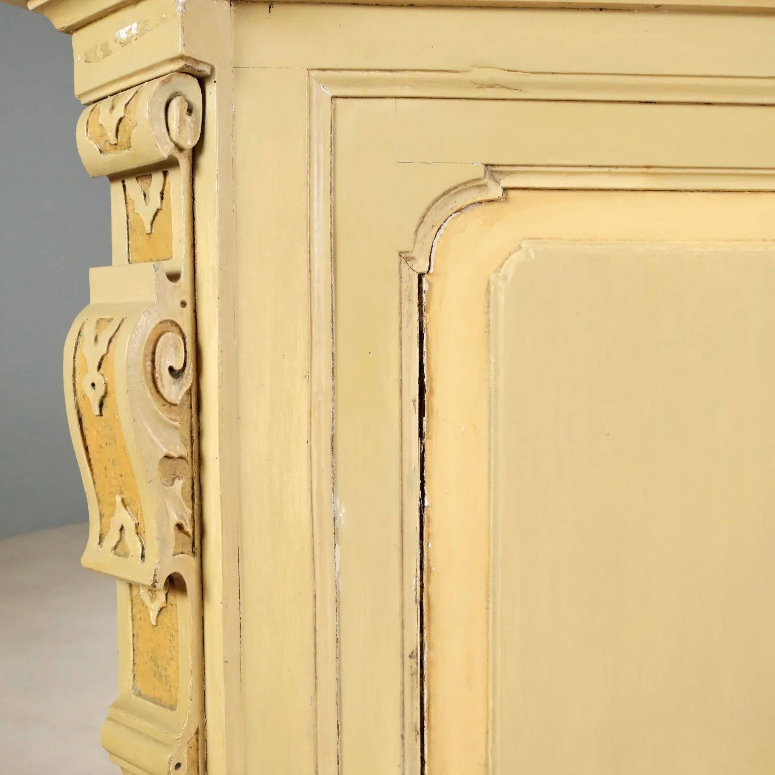 Antique pharmacy counter in lacquered walnut, Italy, late 19th century.