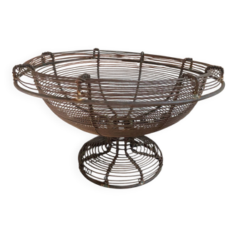 Large vintage wire fruit basket