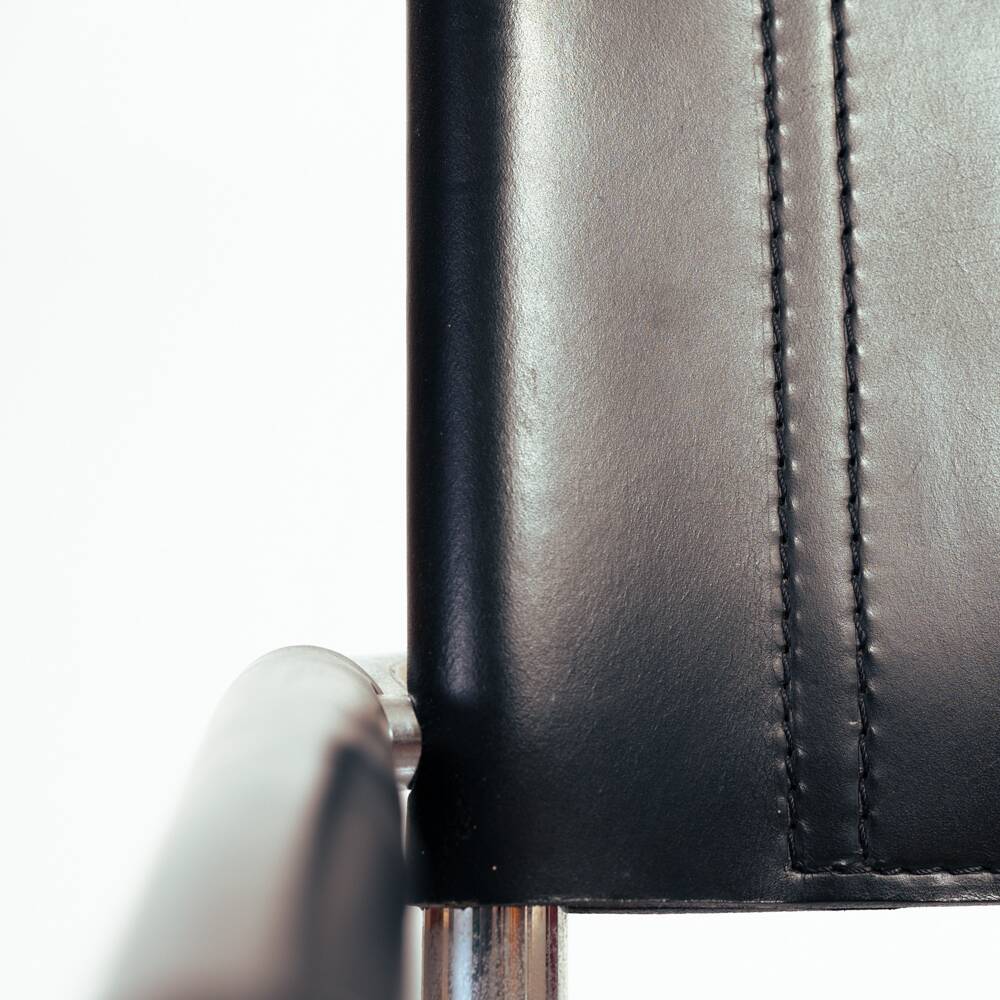 Chaise Bauhaus Mart Stam Marcel Breuer en cuir noir, Fasem 1980s