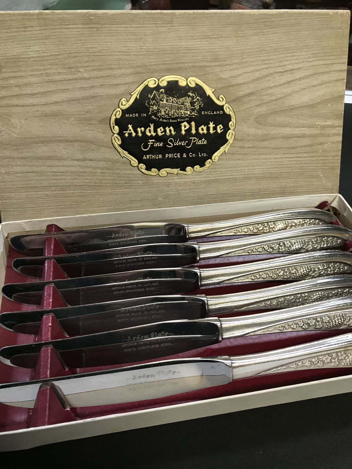 Box of 6 large English silver metal knives