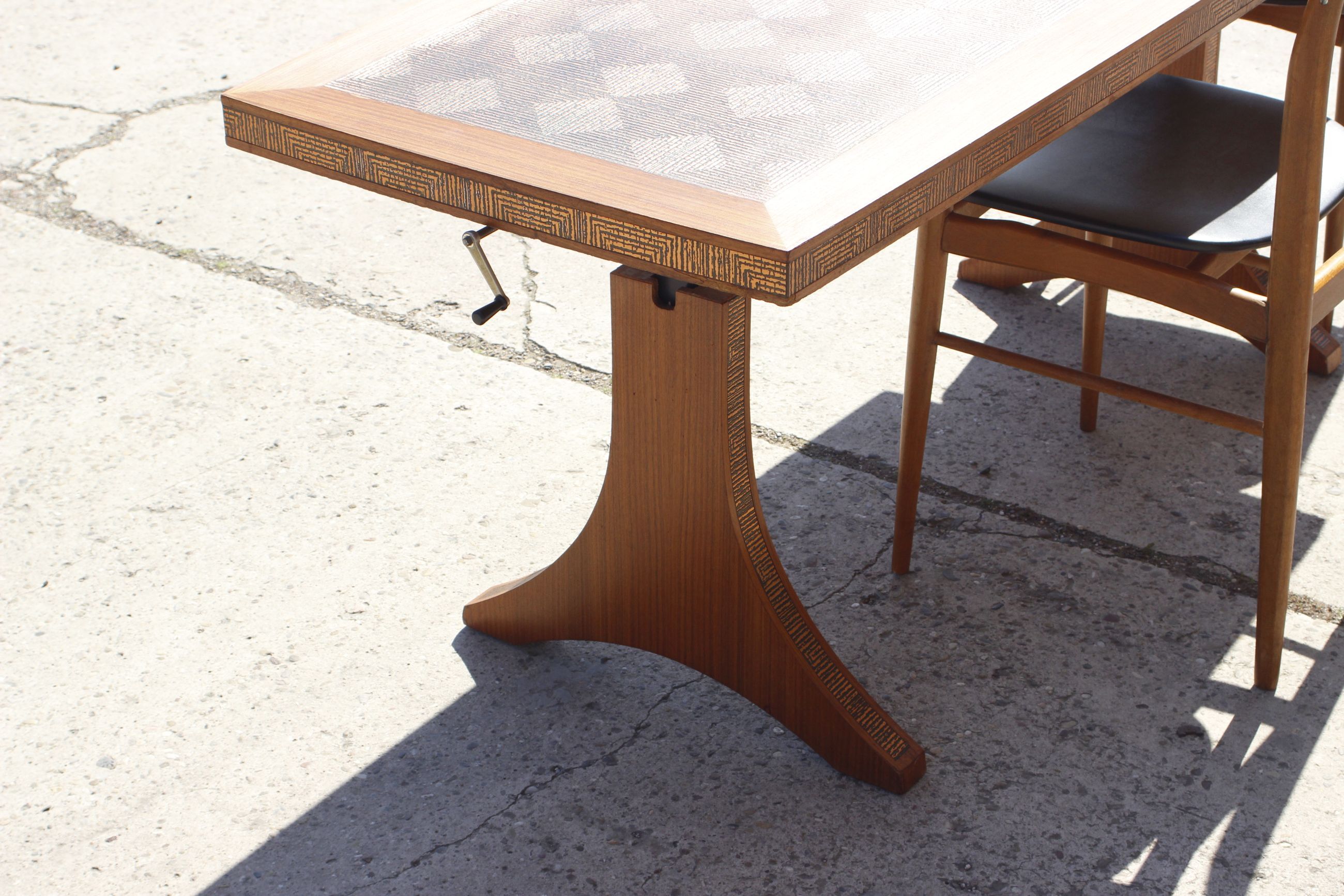 Adjustable dining room table adjustable in teck and copper, denmark, 1950