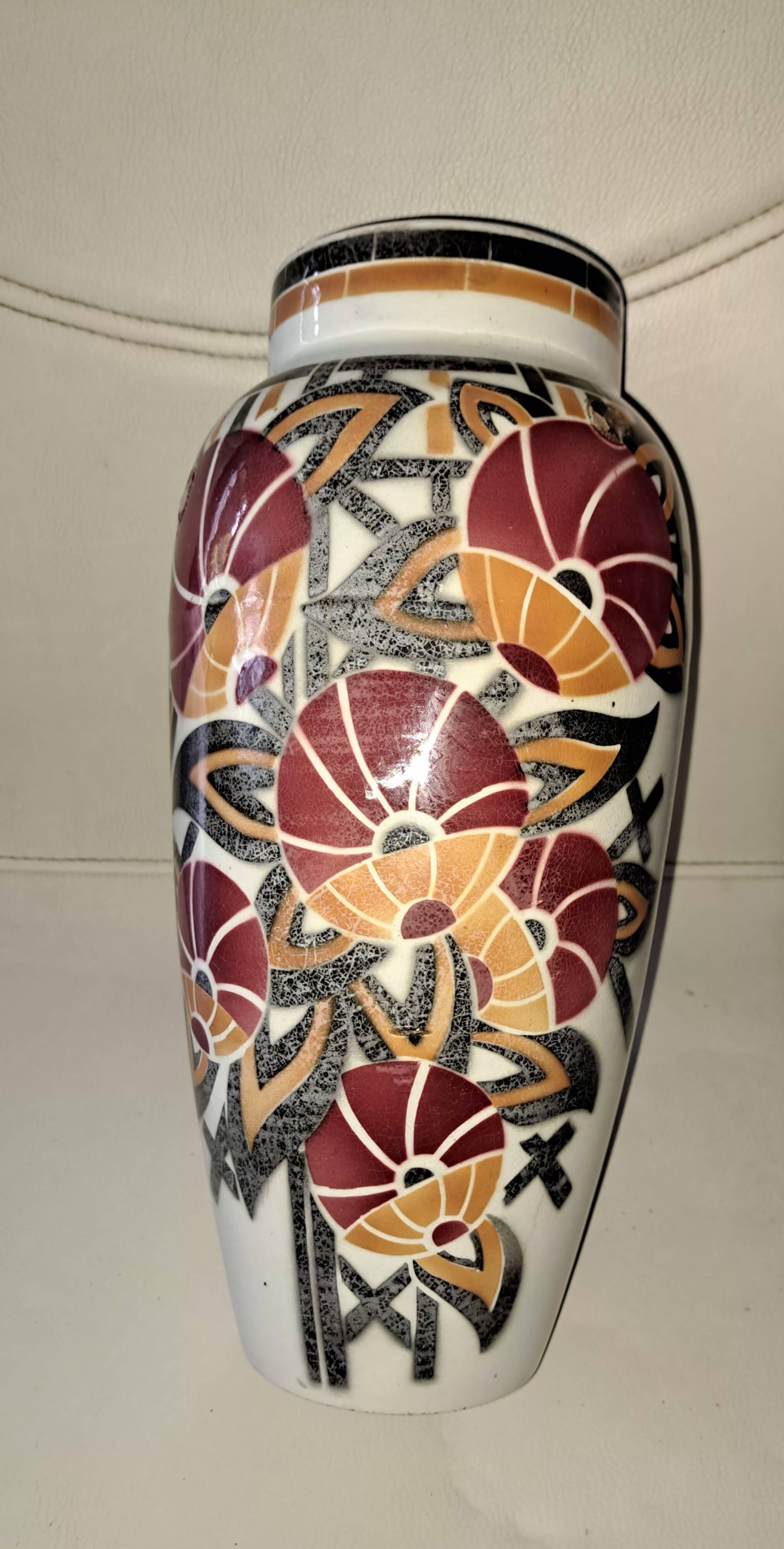 Glazed ceramic vase. Lunéville.