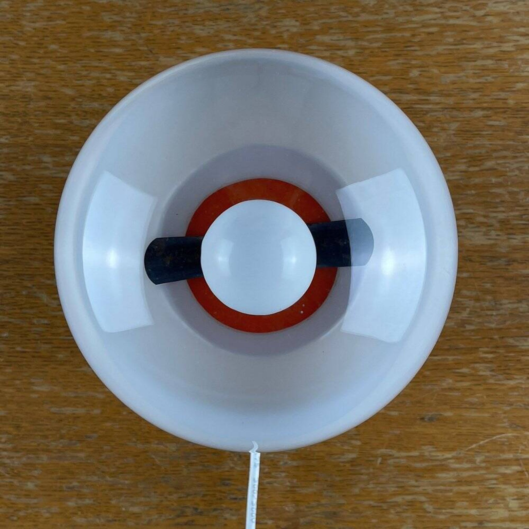 Lampe de table en verre opalin blanc, Italie, années 1970