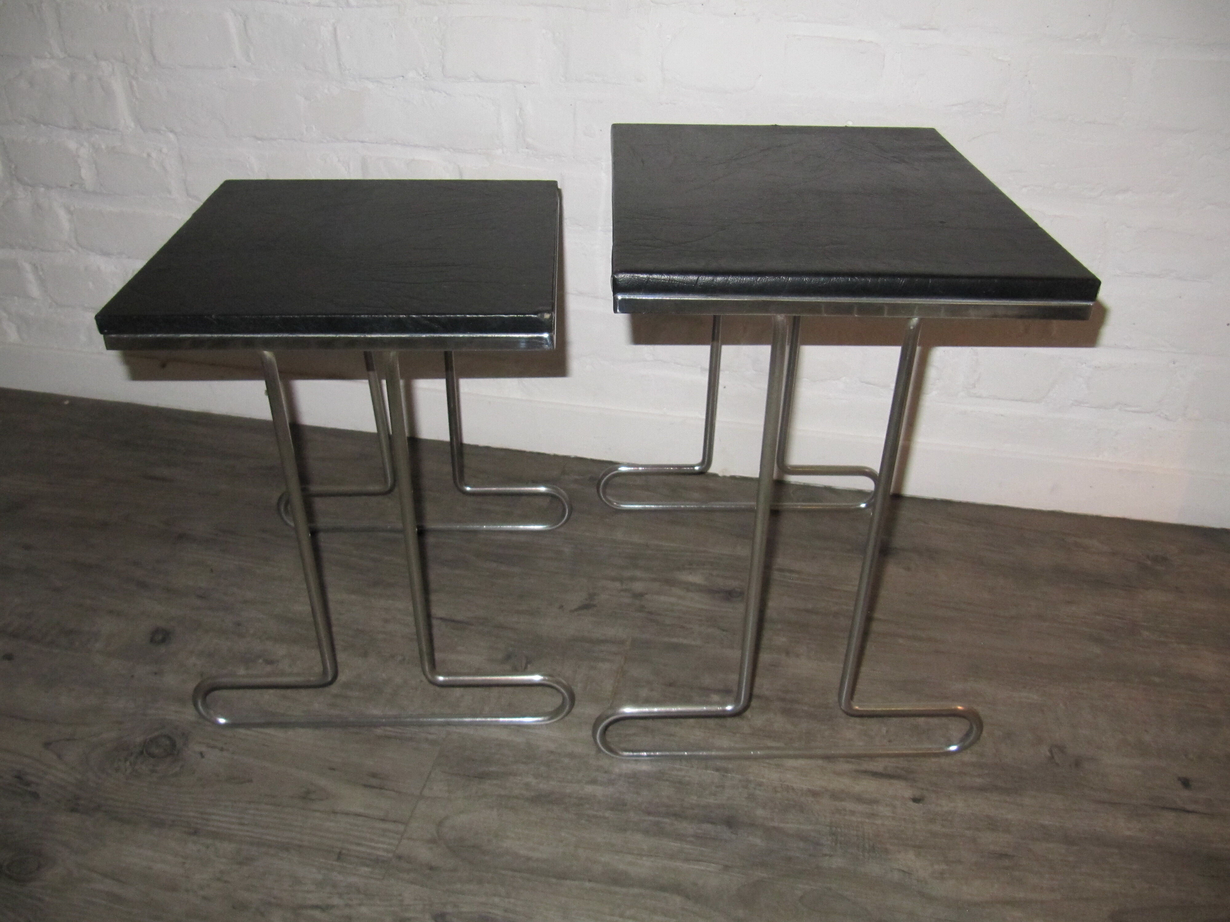 2 tables vintage 1960