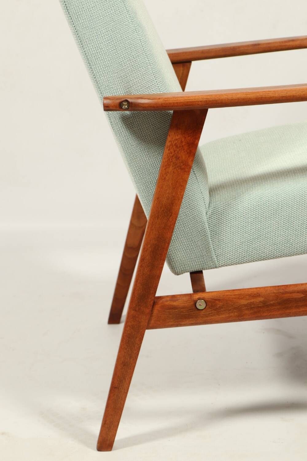Vintage fauteuil rétro style blue bébé 1970 milieu de siècle modern design fauteuil de salon rénové