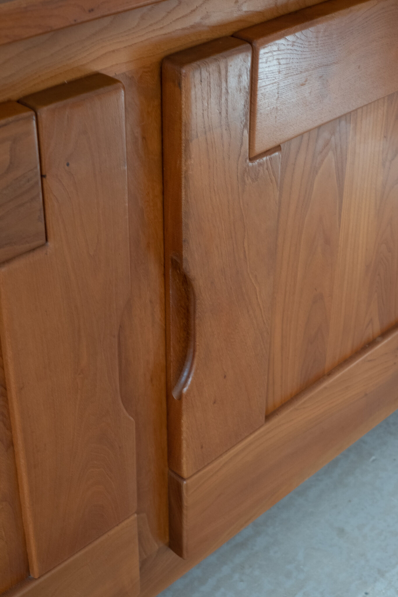 Enfilade en orme blond, Maison Regain