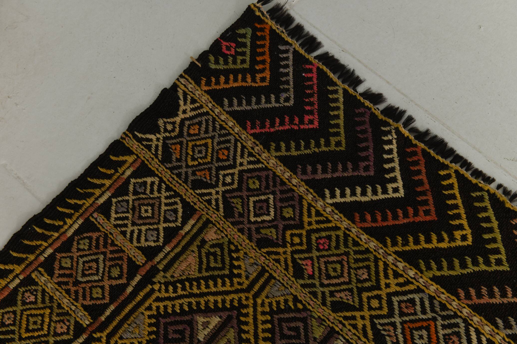 6x7 Turkish Vintage Kilim Rug, 180x207Cm