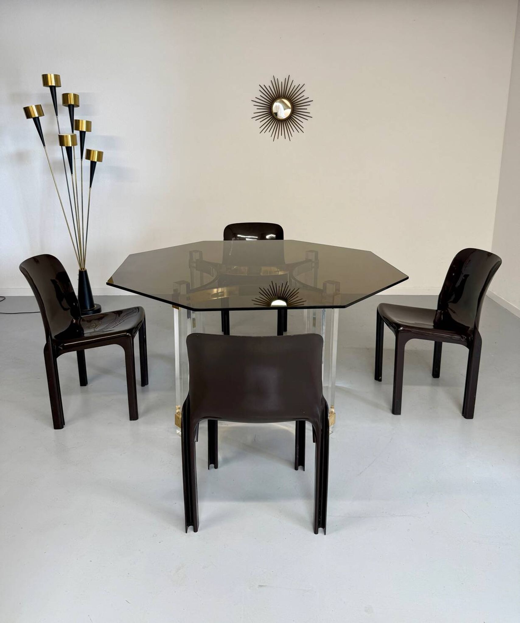 Ancienne table à manger design italien d'Alessandro Albrizzi années 70