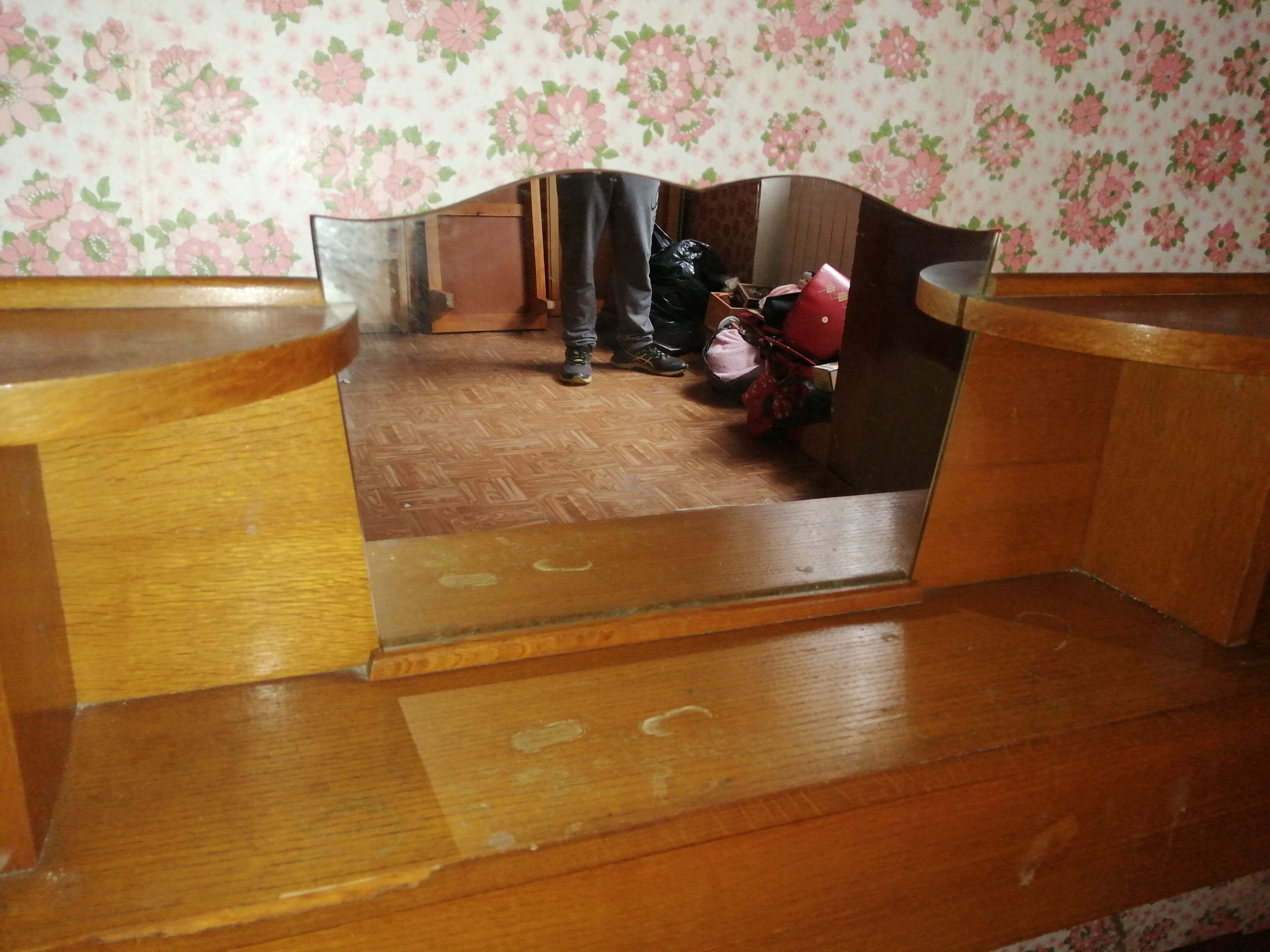 Vintage cosy headboard