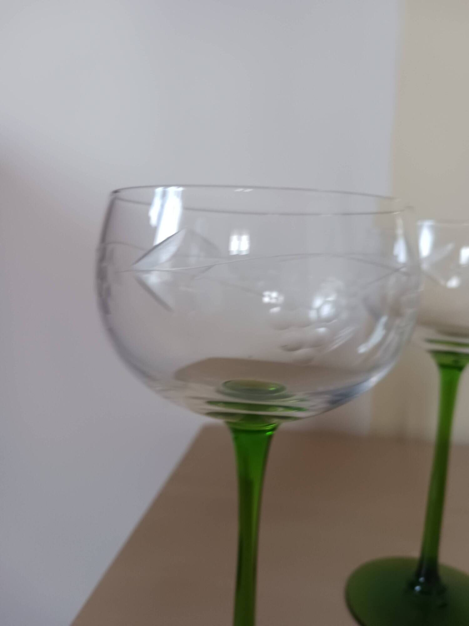 White wine glasses in crystal.
