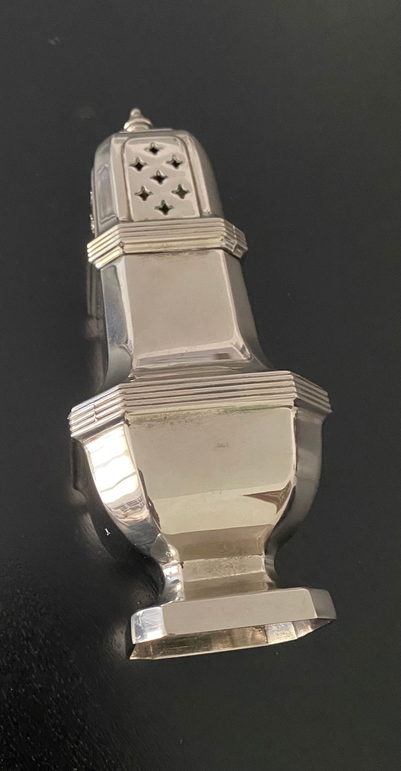 1 silver metal sprinkler