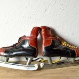 Pair of vintage Polar Match ice skates with carrying bag - 1970s