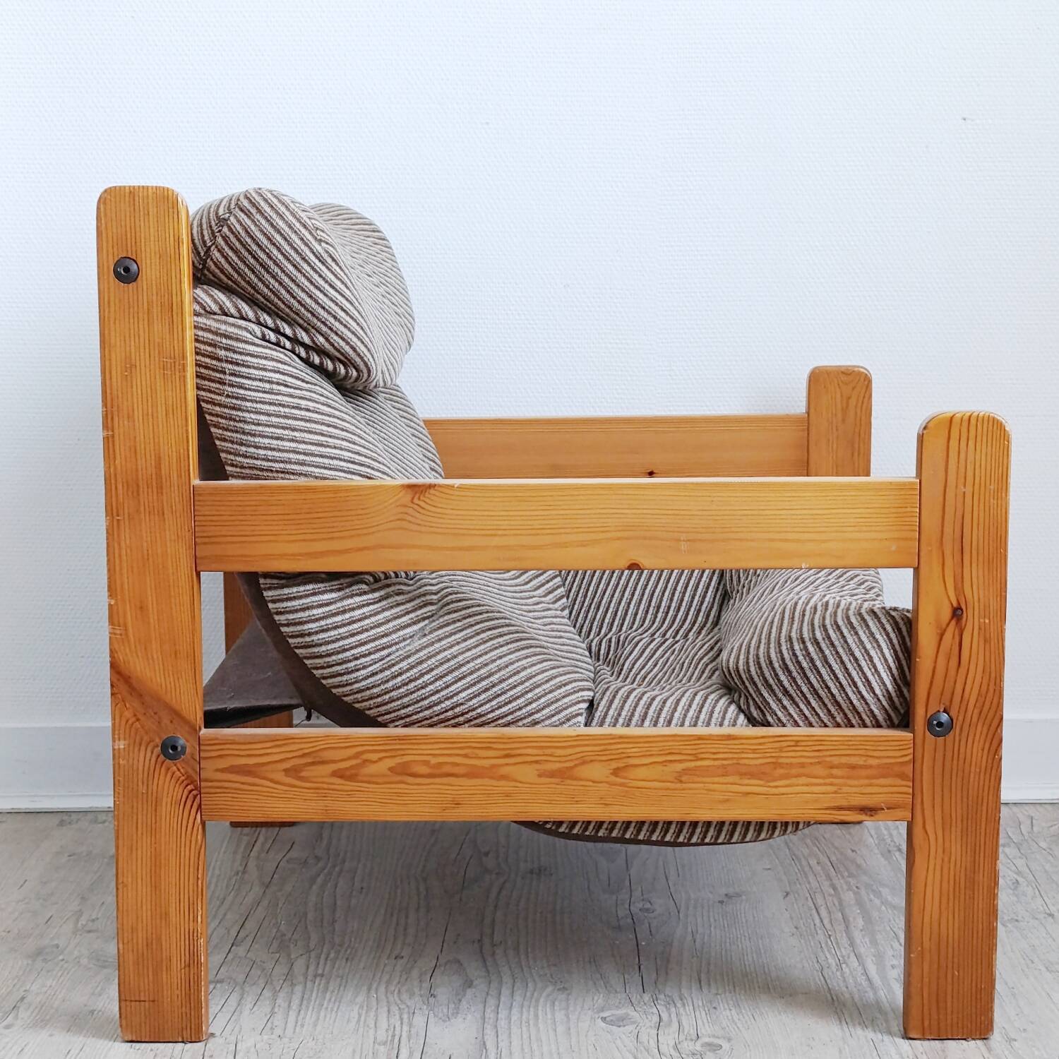 Scandinavian chalet armchair