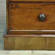 Cabinet en acajou victorien, vers 1860