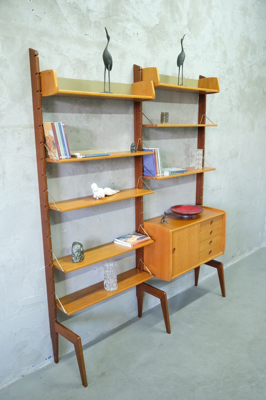 Mid-Century Modular Free-Standing Teak Wall Unit  by John Texmon for Blindheim Mobelfabrik, Norway,