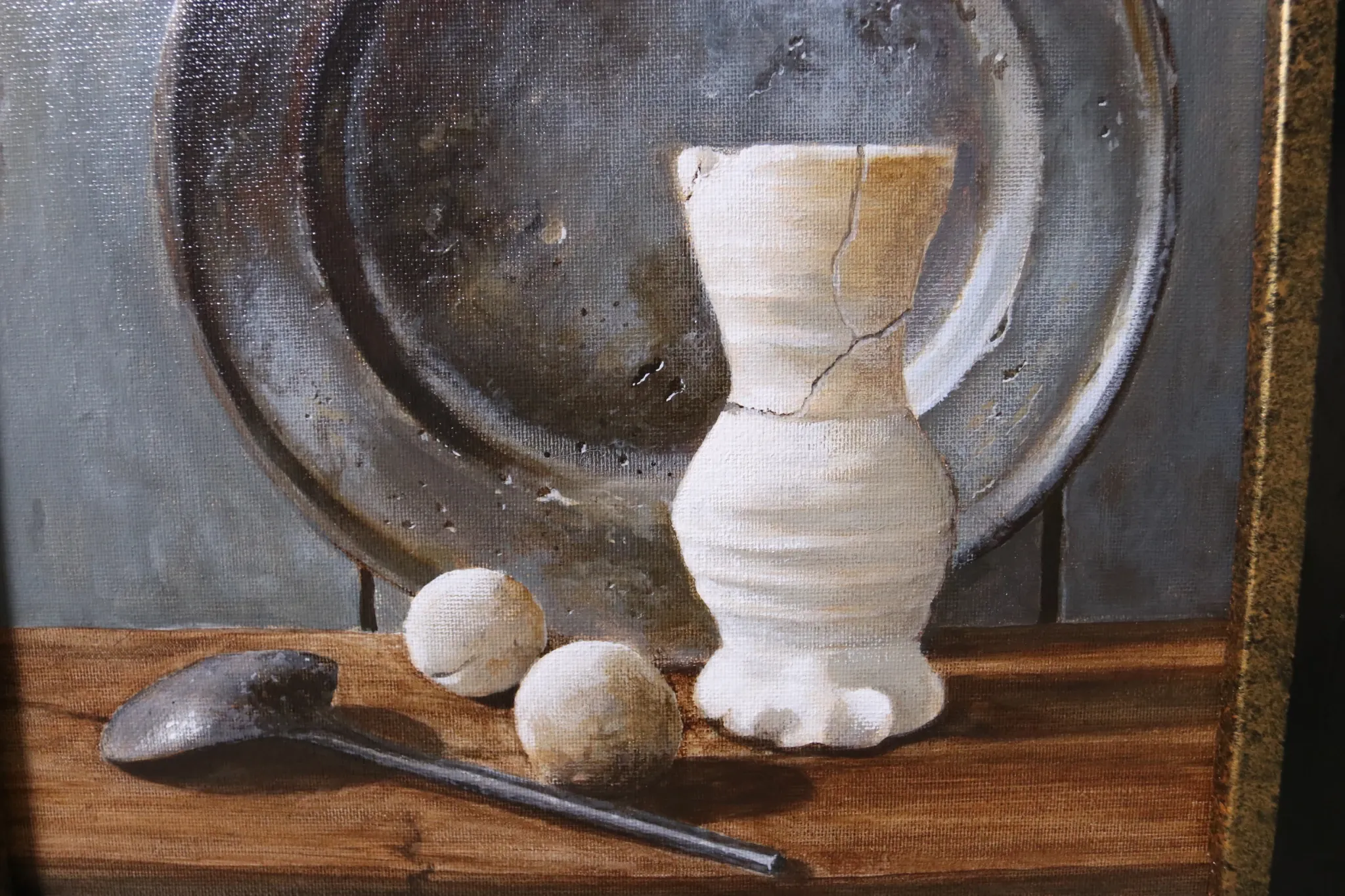 Still life with pewter dish, jug and stoppers – Marjolein van den Berg