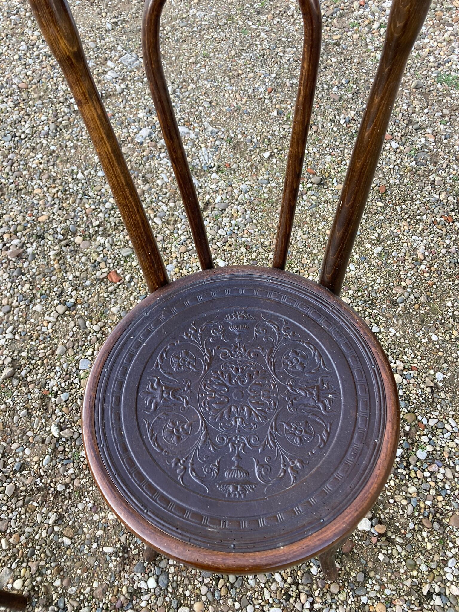 4 Fischel bistro chairs