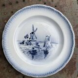 Set of 7 small dessert plates, Saint Amandinoire, Saint Amand decorated with sailboats