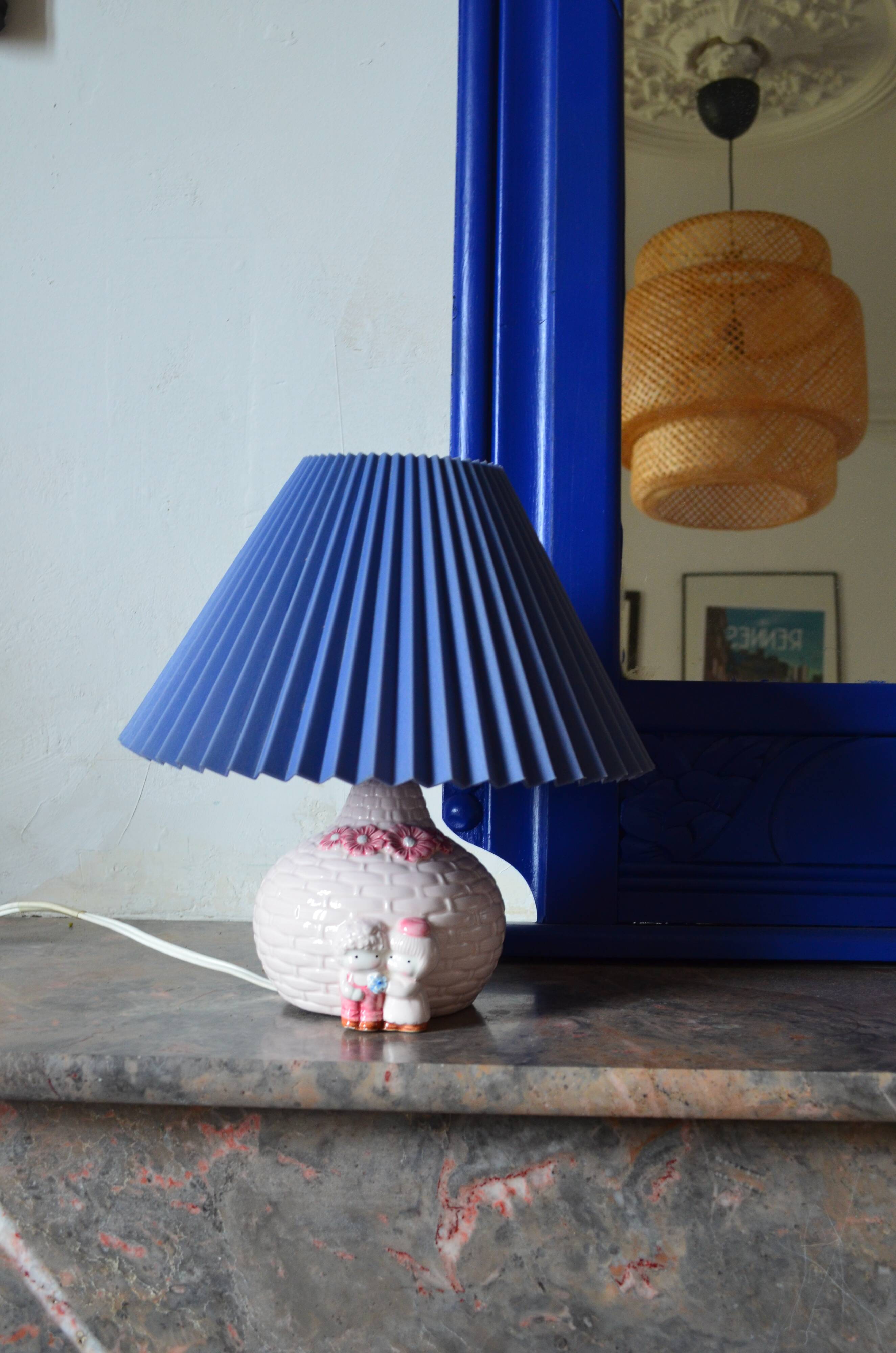 Bedside lamp so eighties