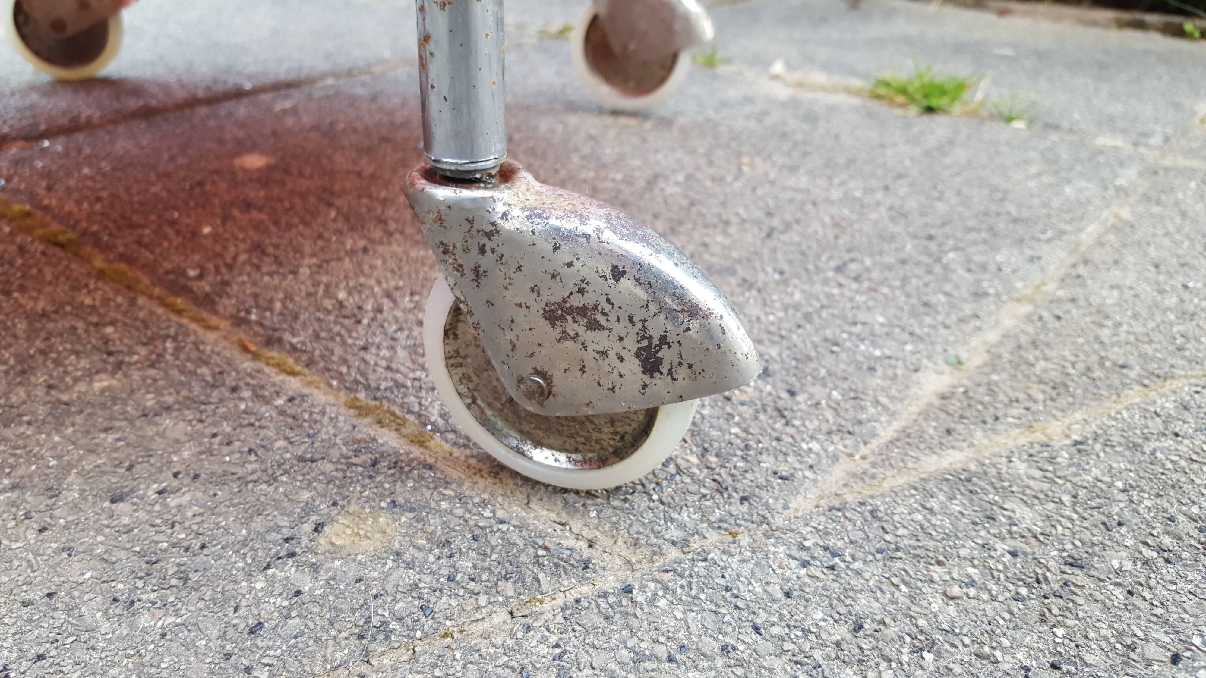 Vintage dessert seventies orange and chrome