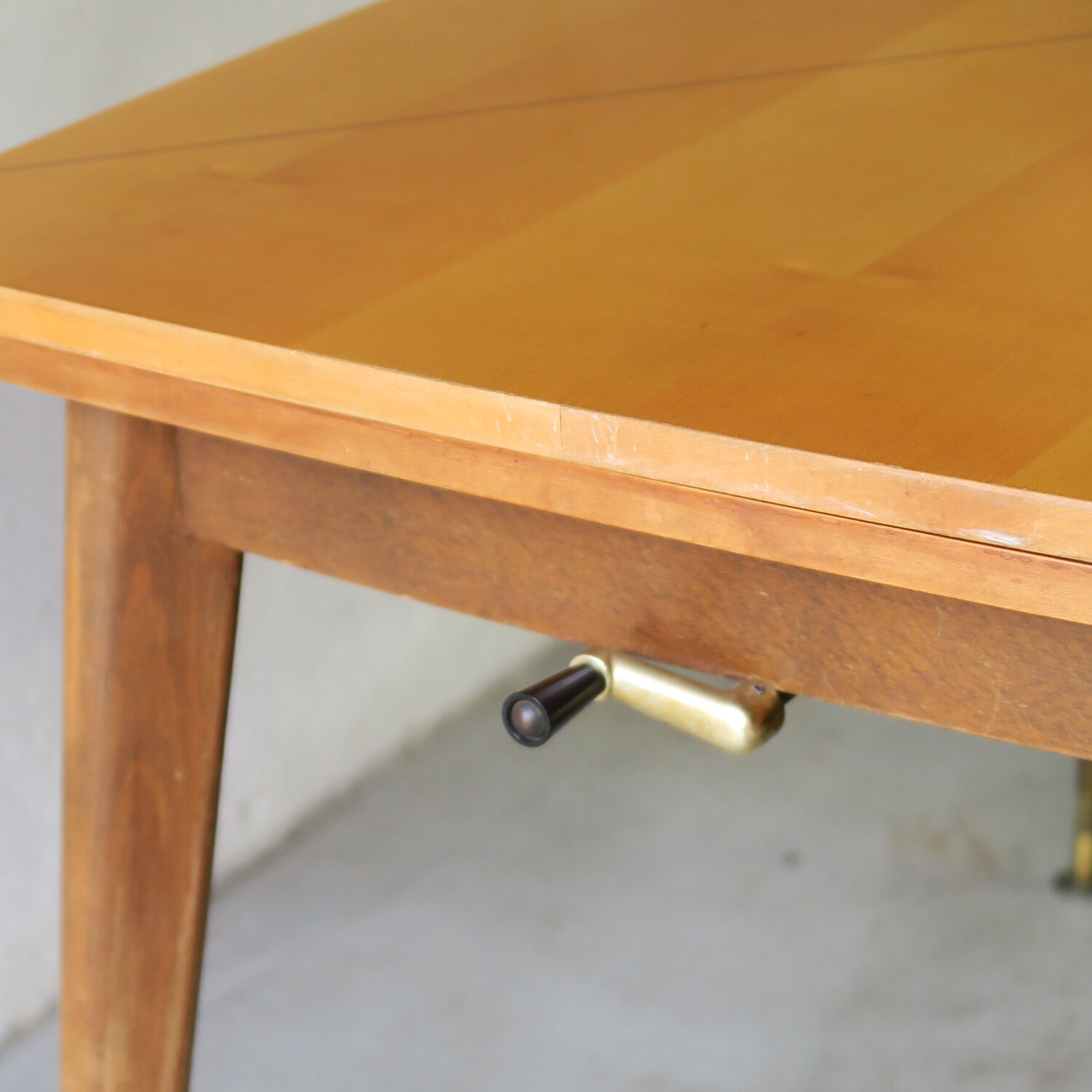 Meal table with extension cords