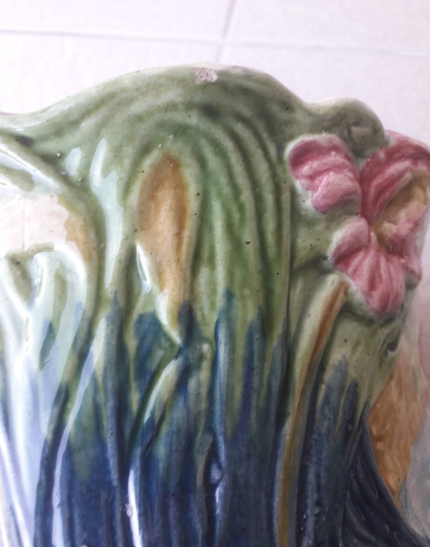 Earthenware cache-pot