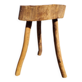 Tabouret tripode rustique en bois minimaliste dans le goût de Touret