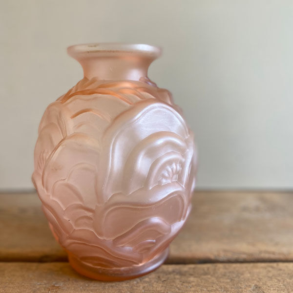 Pink satin glass "ripples" vase
