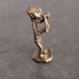 Ancient Akan weight for weighing gold in brass, in excellent condition.