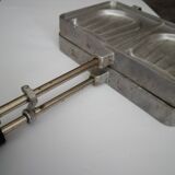 VINTAGE CAST IRON WAFFLE MAKER