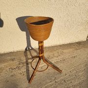 PORTE POT DE FLEUR EN ROTIN 1960