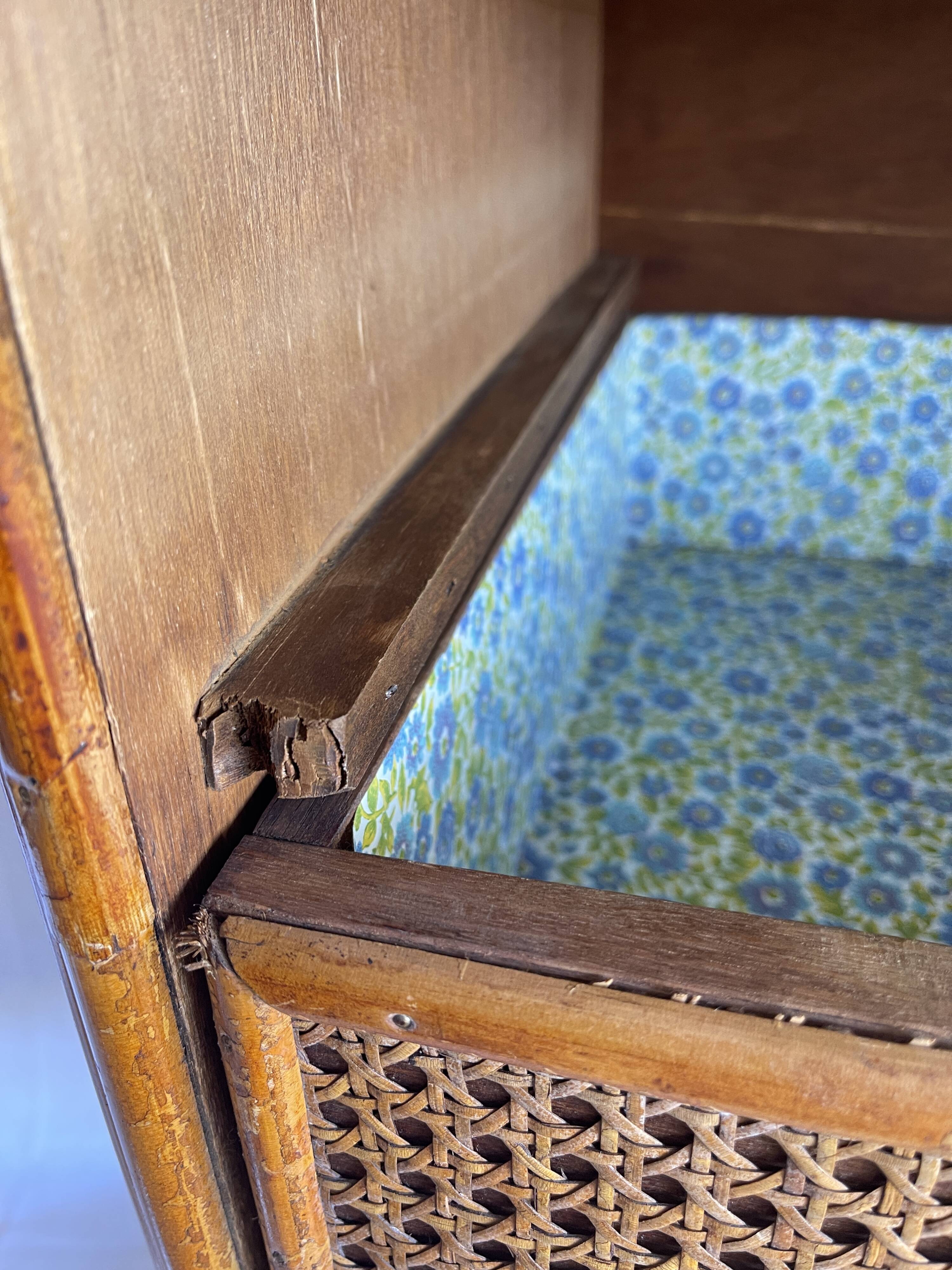 Commode  vintage en rotin et cannage