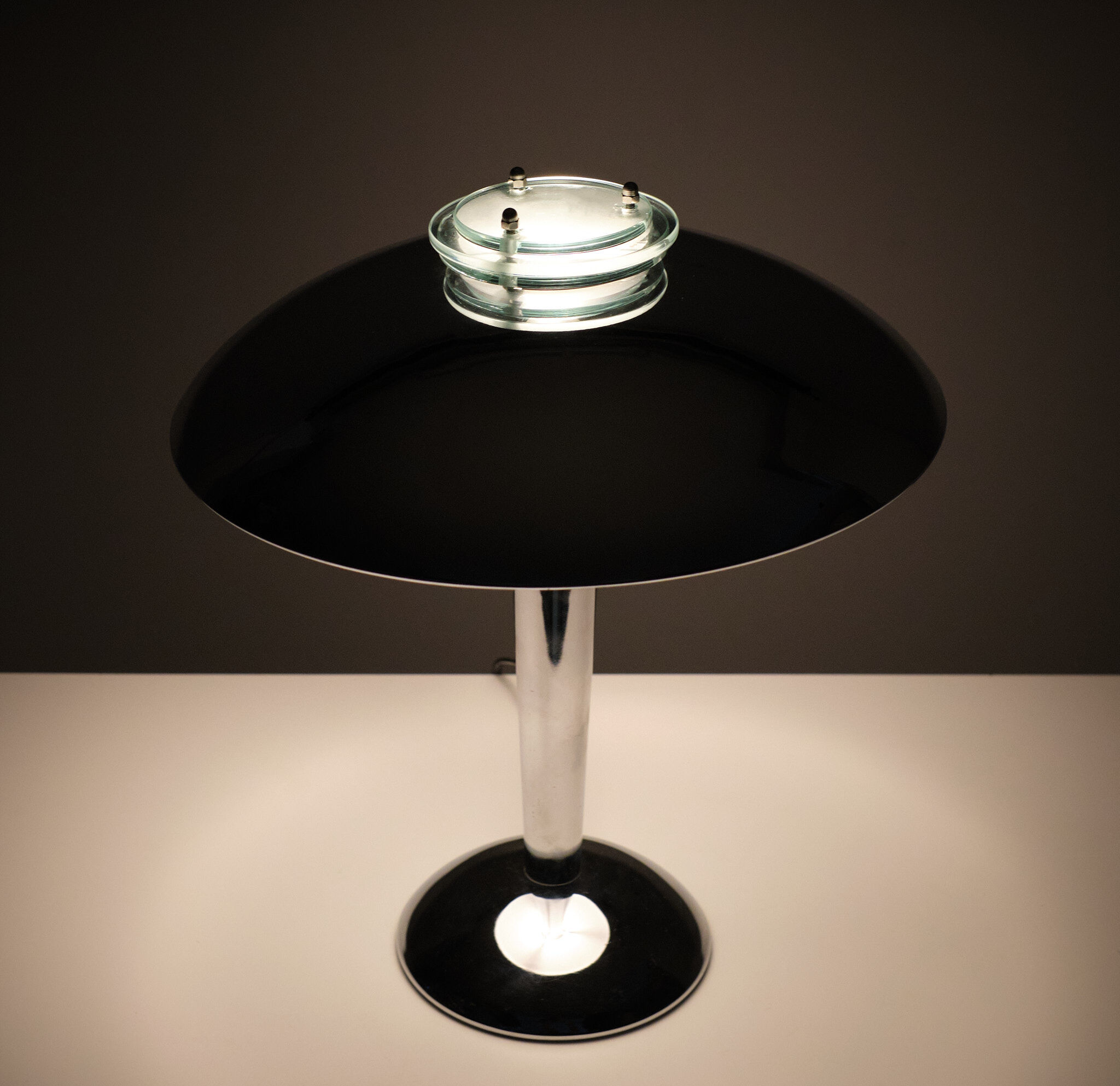 Lampe de table chromée Tokyo Bauhaus des années 1980 Japon