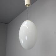 Suspension en opaline, Tchécoslovaquie 1970