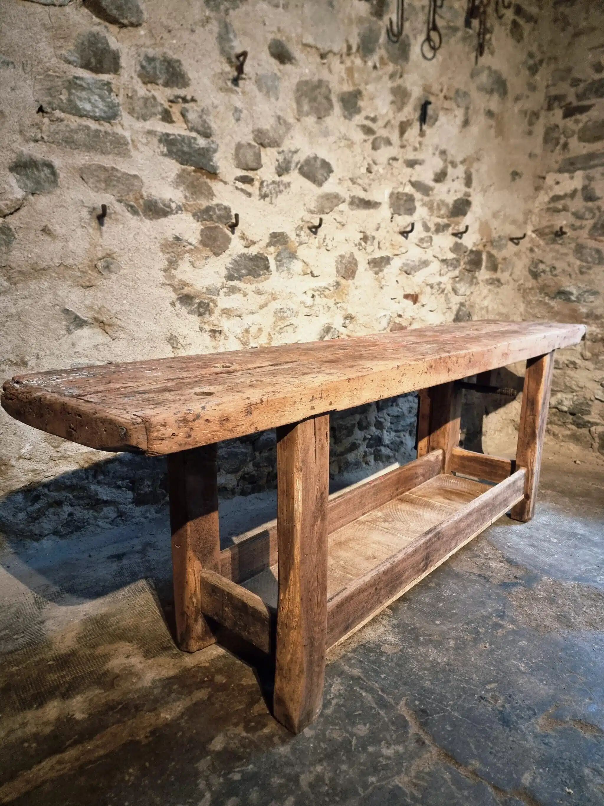 Antique French carpenter's workbench in oak and beech, circa 1900