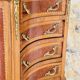 Commode style Louis XV en loupe d'orme et noyer